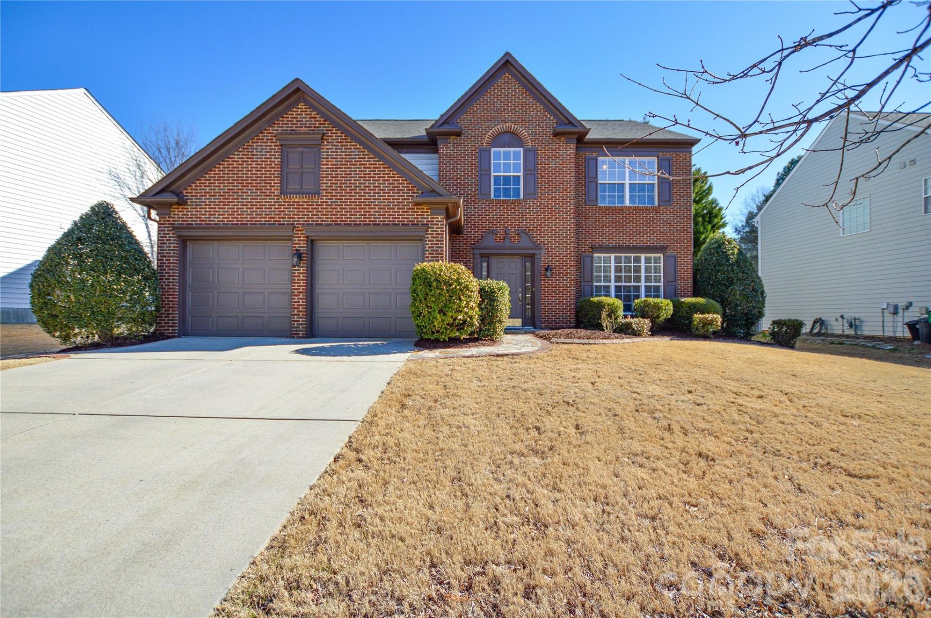 Weston Glen, Charlotte community