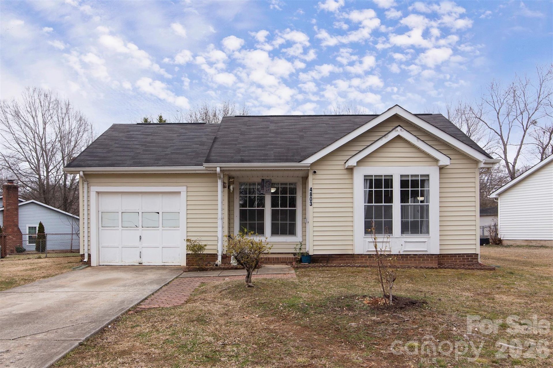 Hunters Creek, Charlotte community