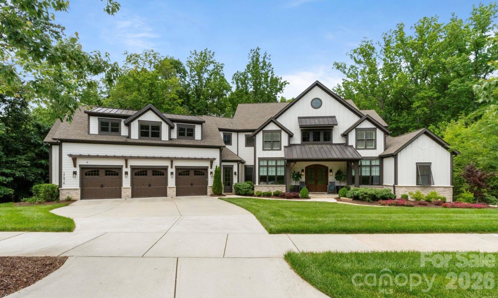 River Run, Davidson community