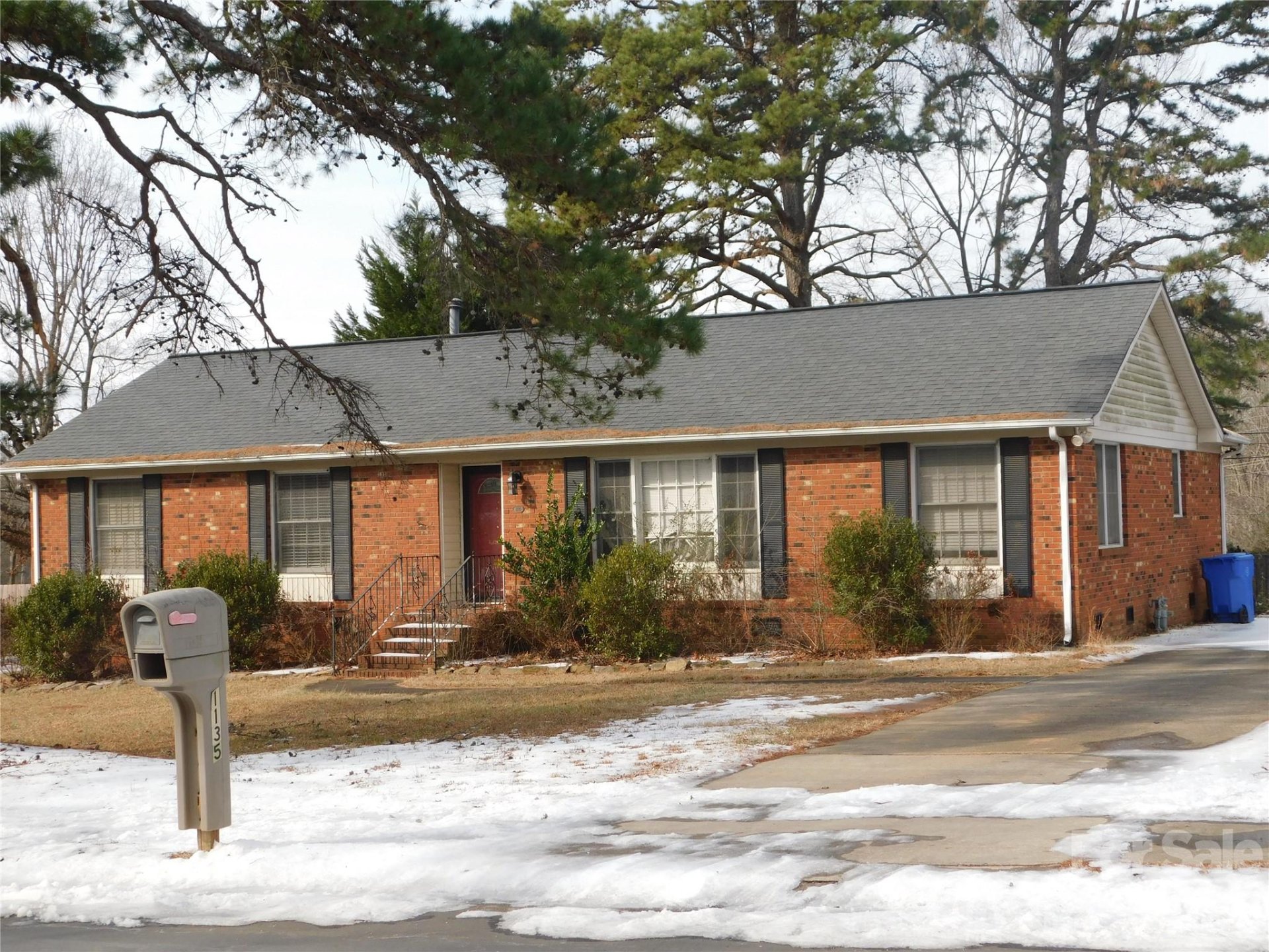 1135 Fieldstone Road