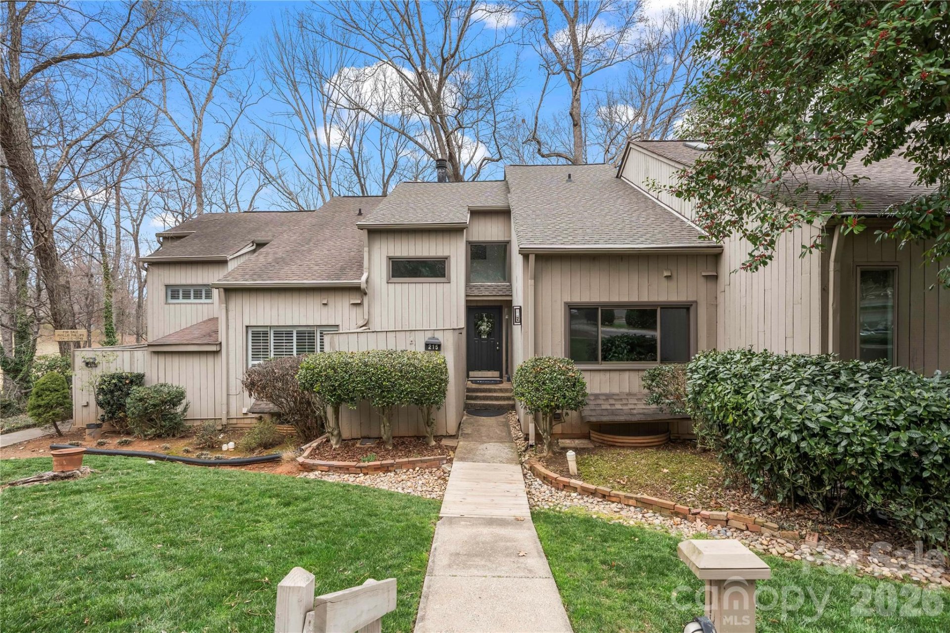 215 Riverview Terrace