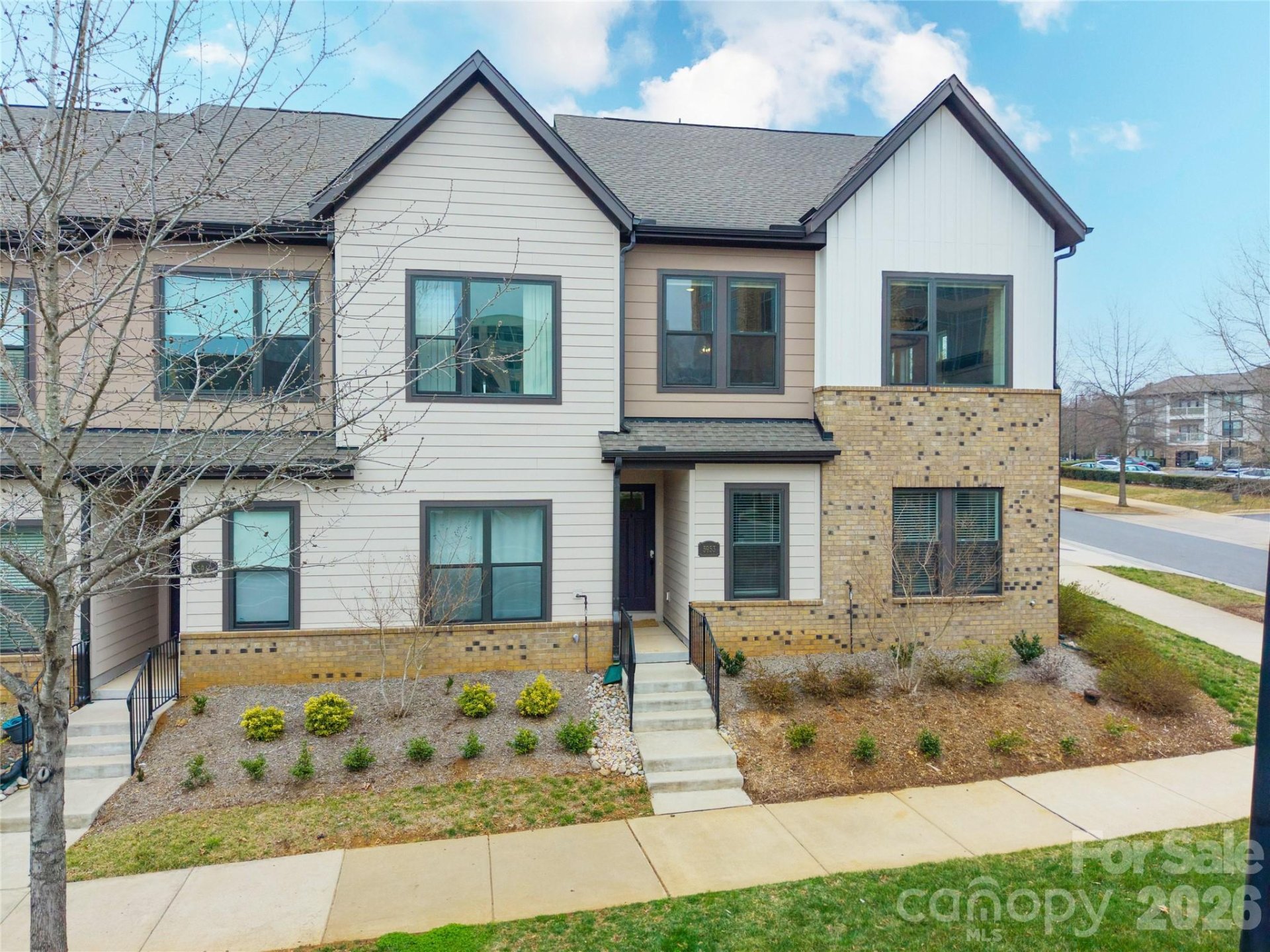 Waverly, Charlotte community