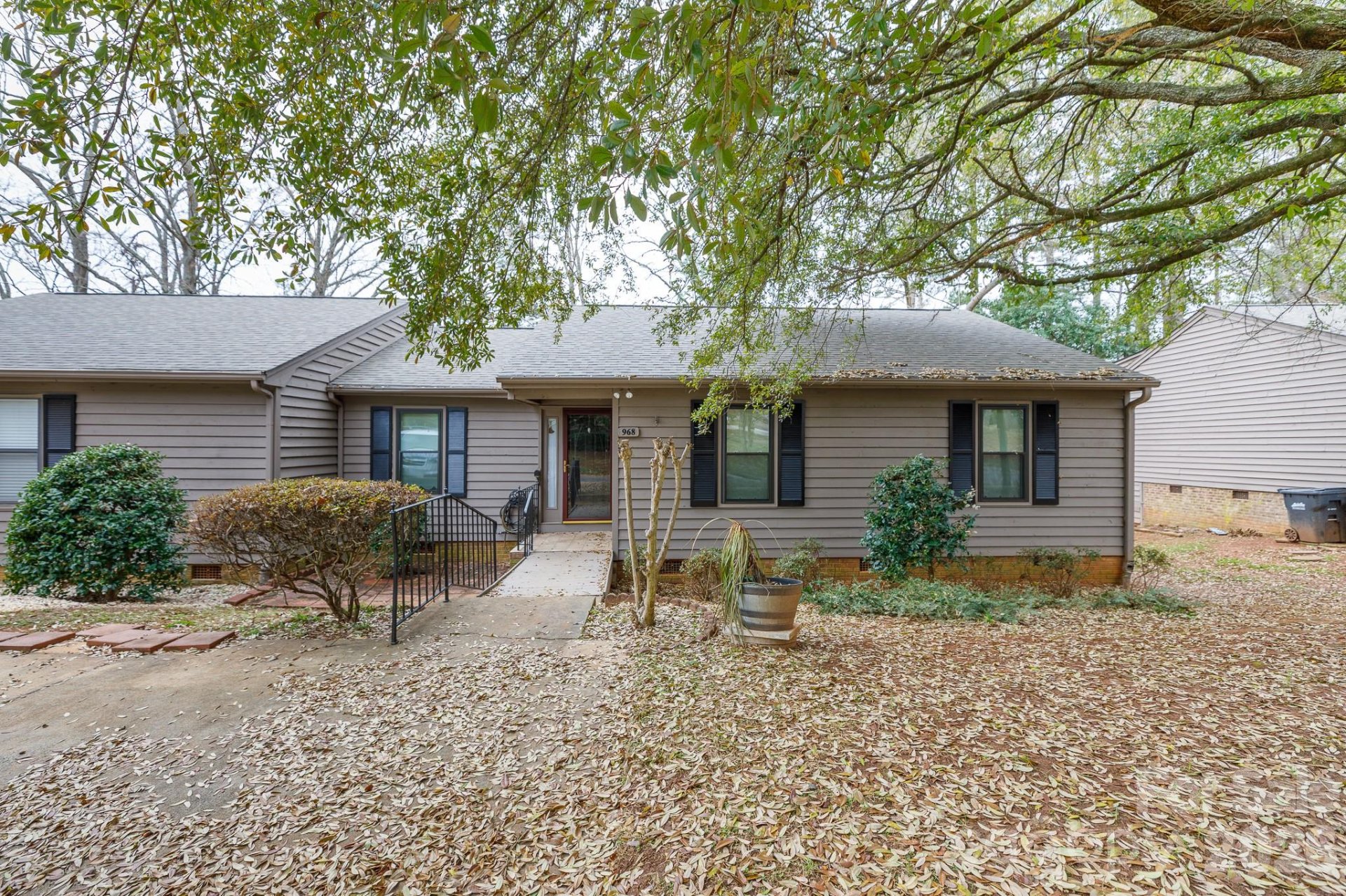 968 Cranberry Circle