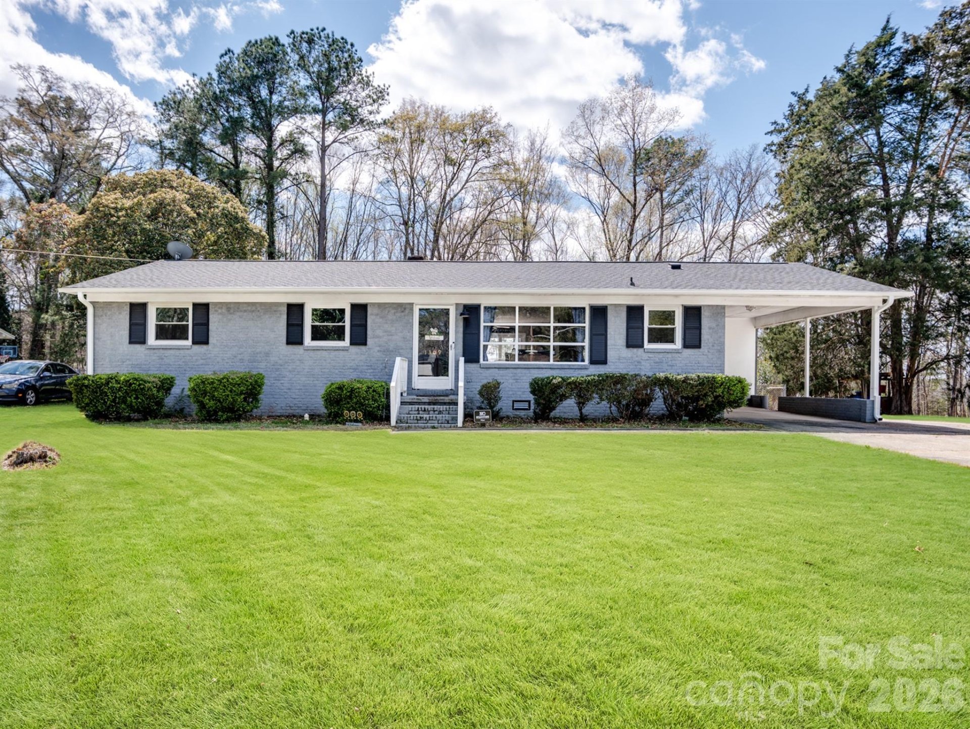 1309 Crestfield Drive