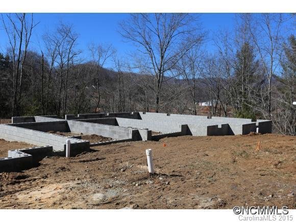 Property image 1 at 46 Sapling Lane, Waynesville, NC 28786