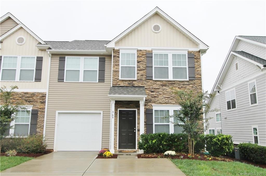 Harpers Green, Clover Community