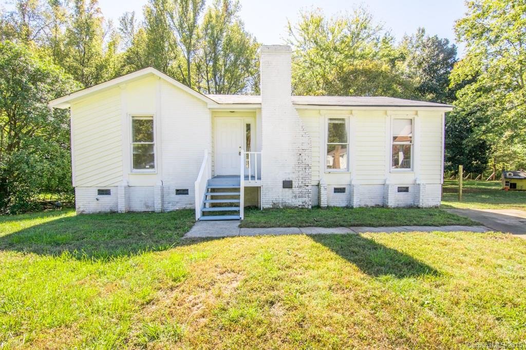 Property image 1 at 3000 Chenango Drive, Charlotte, NC 28212