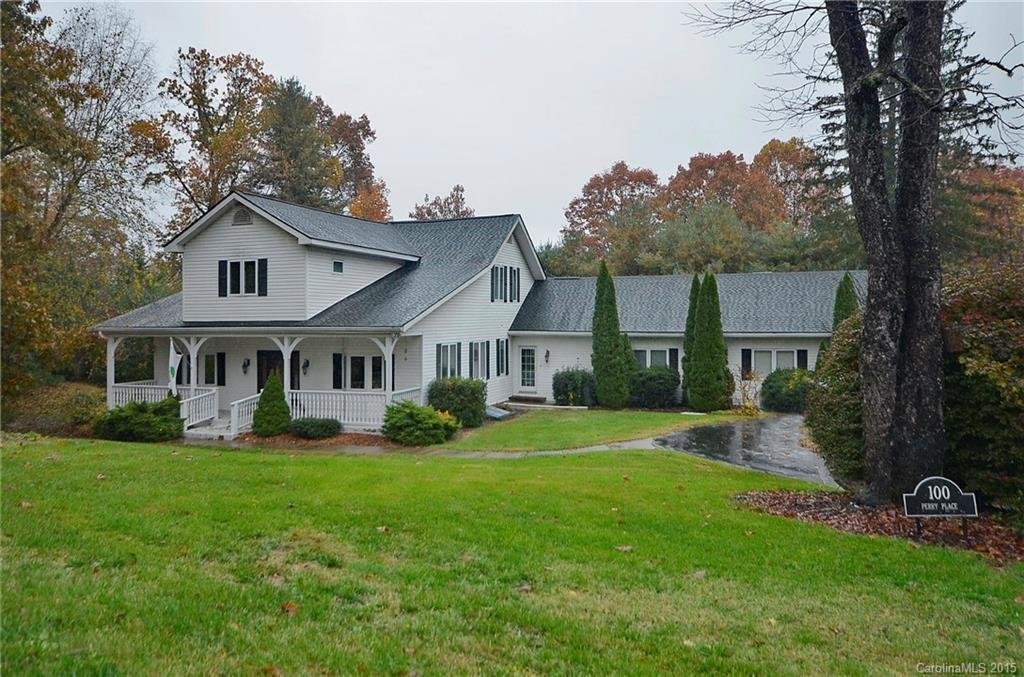 Property image 1 at 100 Perry Place, Hendersonville, NC 28739