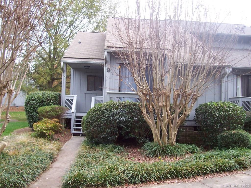 Property image 1 at 100 Willow Run Drive, Gastonia, NC 28056