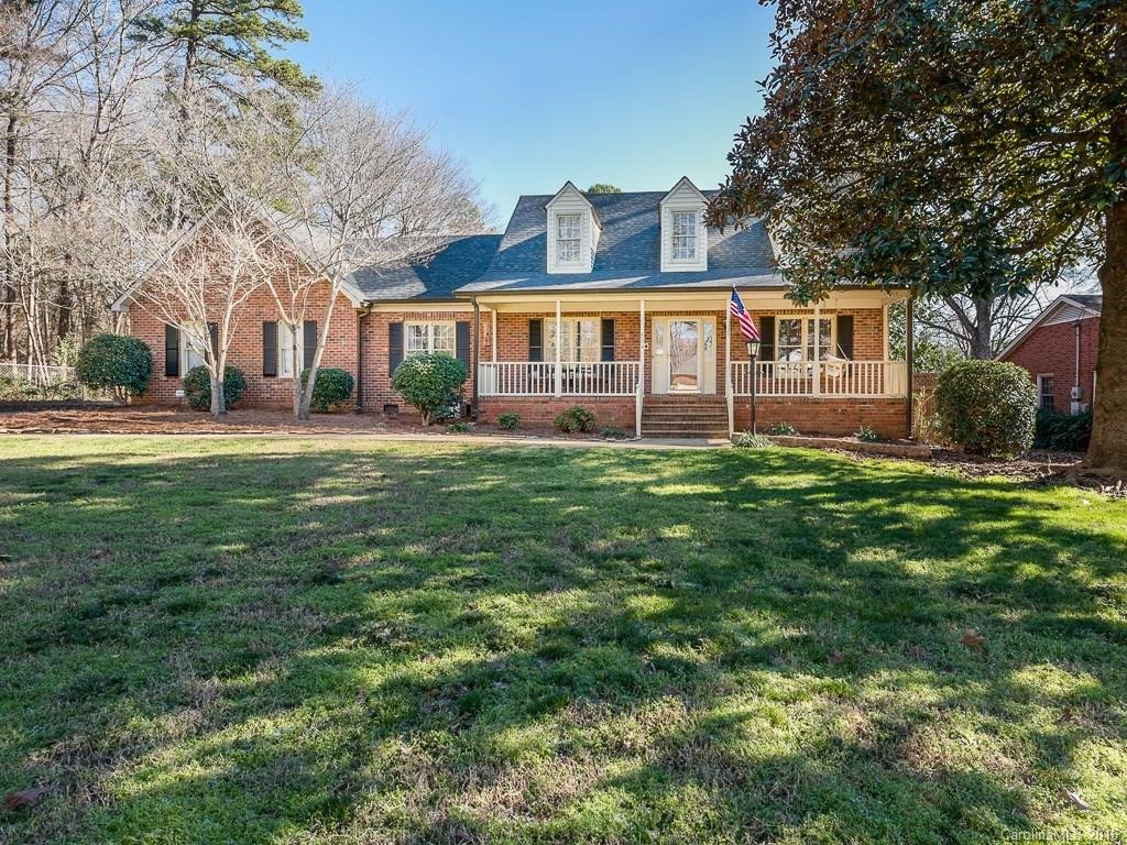 Property image 1 at 504 Beverly Circle, Charlotte, NC 28270