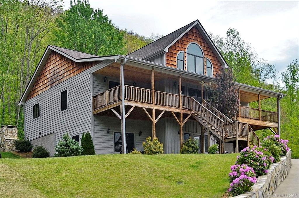 Property image 1 at 17 Constitution Avenue, Waynesville, NC 28785