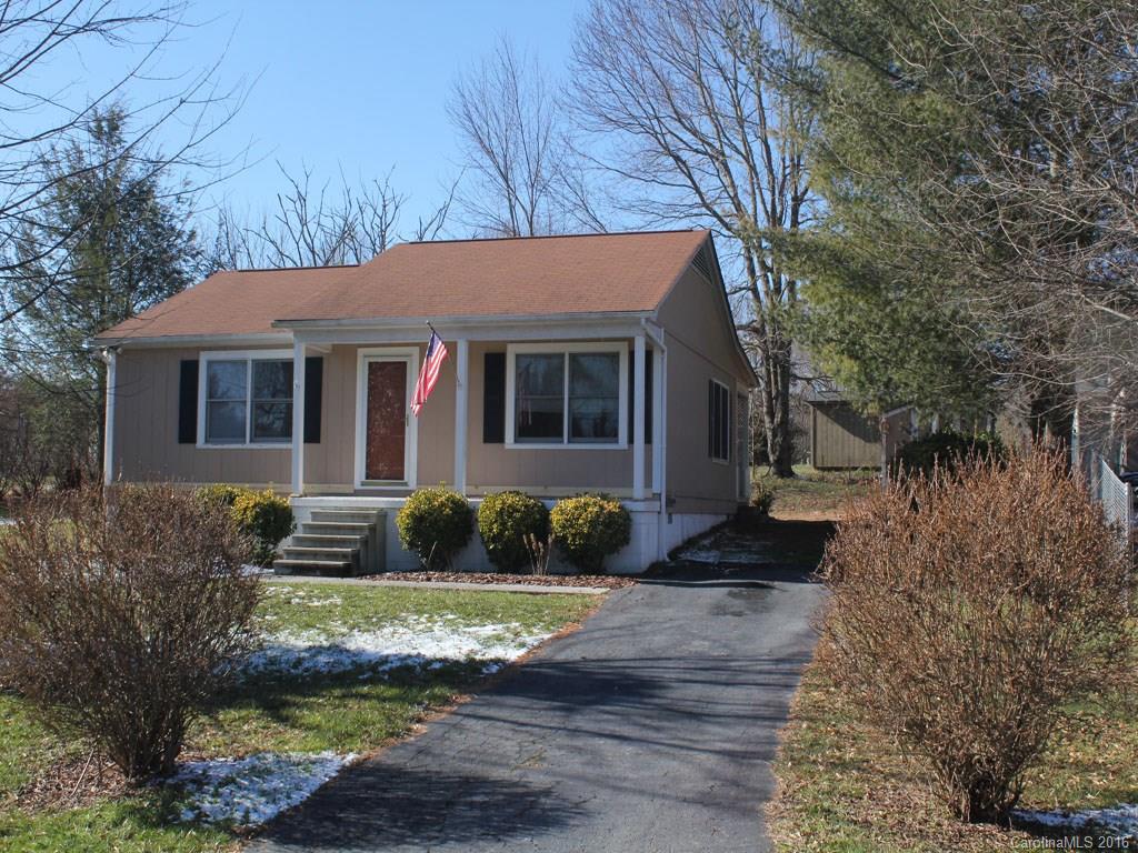 Property image 1 at 70 E Silverleaf Drive, Hendersonville, NC 28739