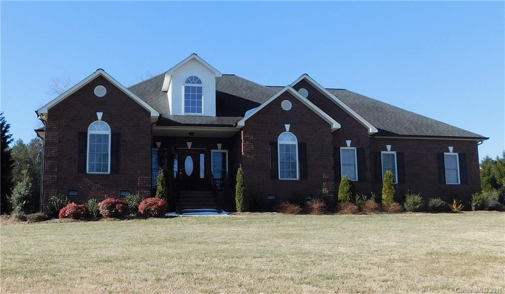 Property image 1 at 5625 Oakmont Street, Kannapolis, NC 28081