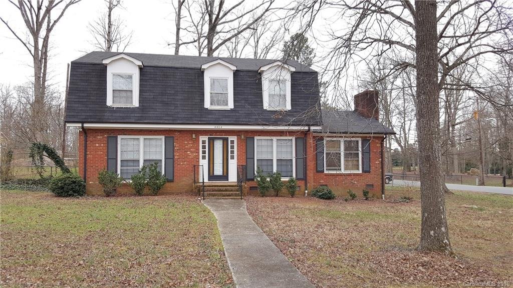 Property image 1 at 4404 Oak Lane, Charlotte, NC 28213