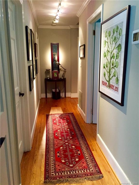 Property image 1 at 5615 Riviere Drive, Charlotte, NC 28211