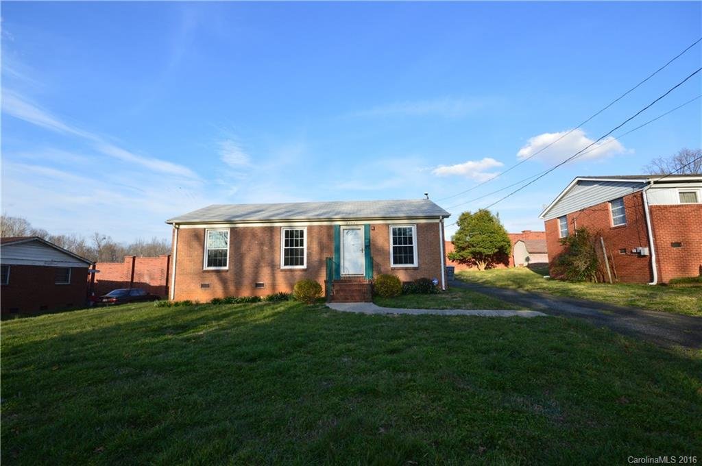 Property image 1 at 2532 Pinestream Drive, Charlotte, NC 28216