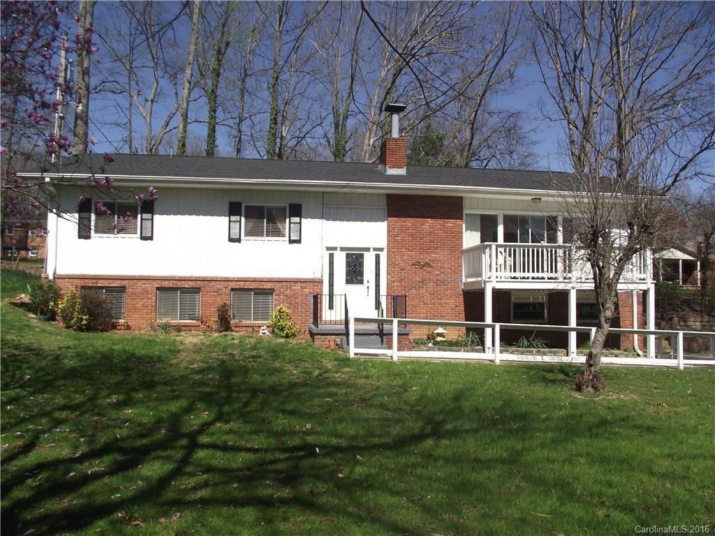 Property image 1 at 405 Wakefield Drive, Hendersonville, NC 28792