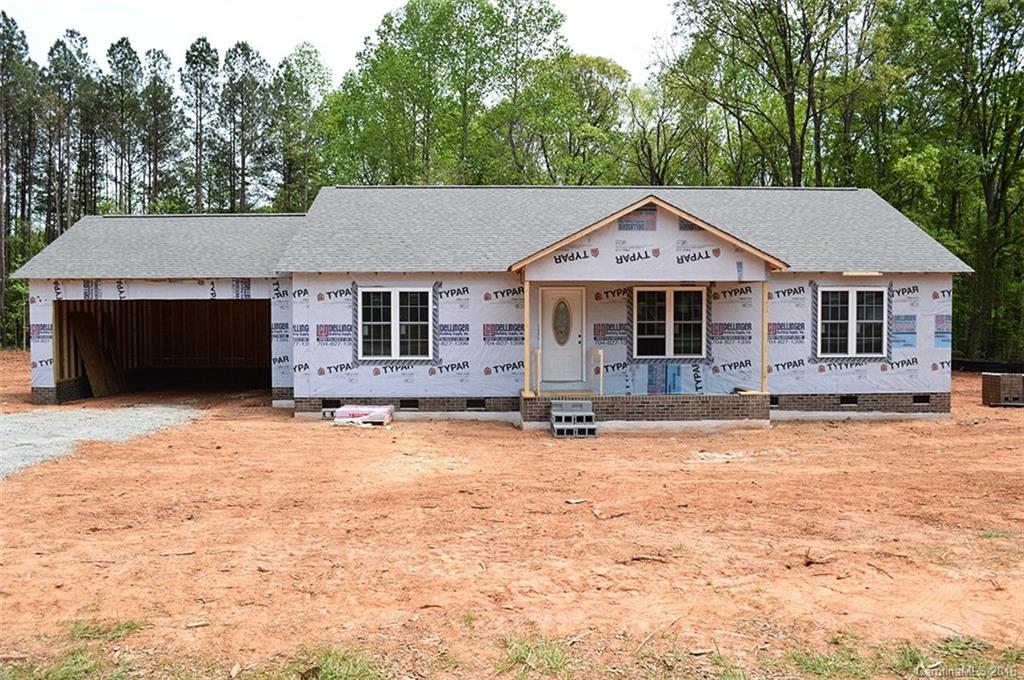 Property image 1 at 2804 Sweeping Pine Drive, Denver, NC 28037