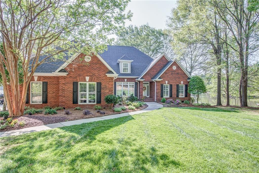 8424 Catawba Cove Drive