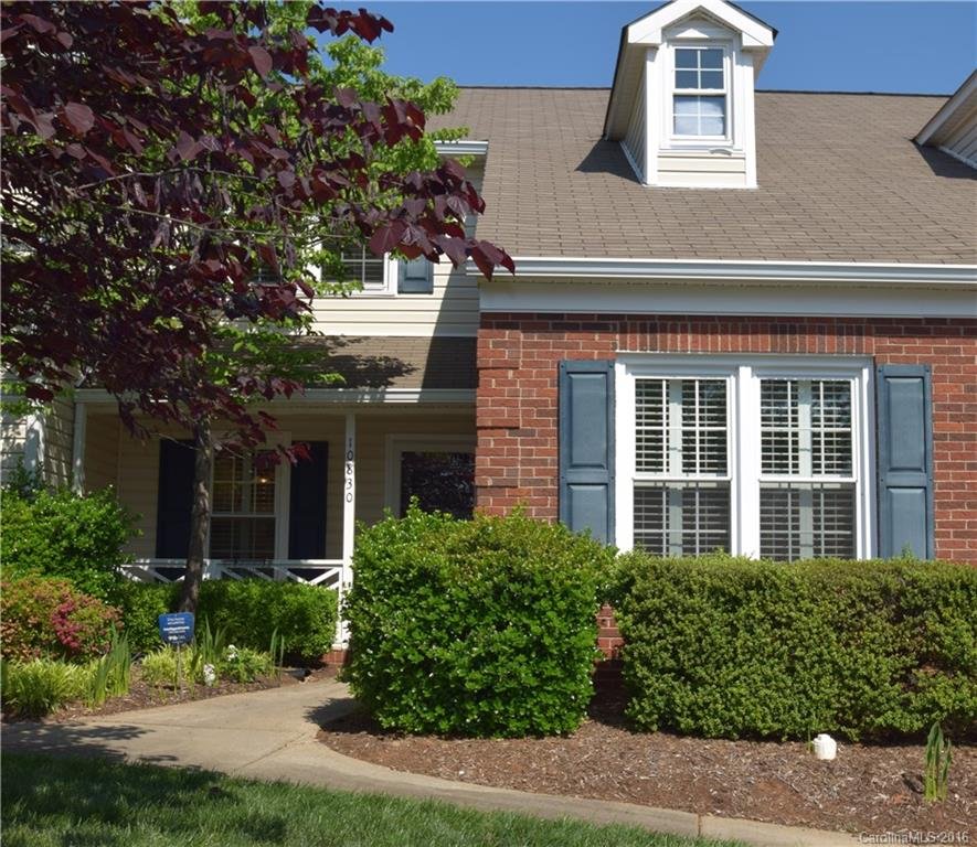 Property image 1 at 10830 Winterbourne Court, Charlotte, NC 28277