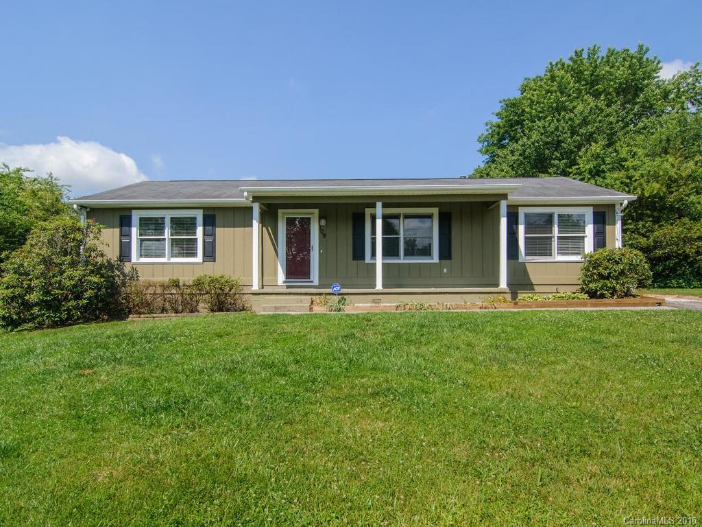 Property image 1 at 109 E Broadleaf Drive, Hendersonville, NC 28739