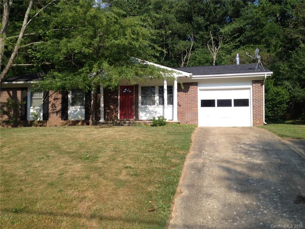 Property image 1 at 4 Hillview Road, Asheville, NC 28805