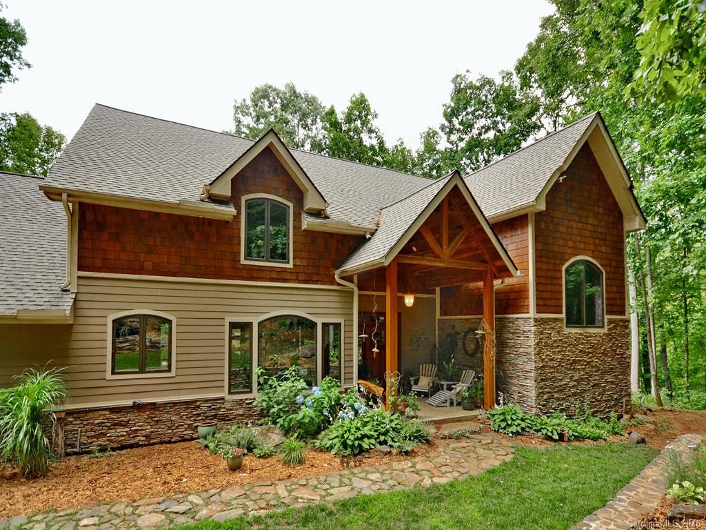 40 Stone Cliff Drive