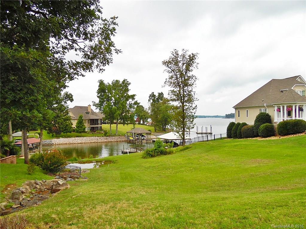 313 Ivy Arbor Circle