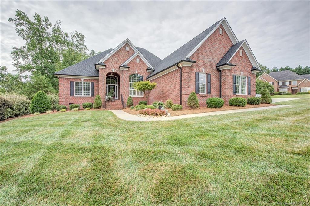 Property image 1 at 3701 Sand Wedge Drive, Gastonia, NC 28056