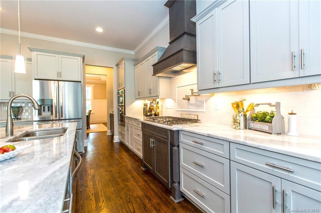 Property image 1 at 1400 Lyon Court, Charlotte, NC 28205