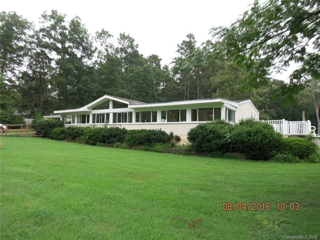 Property image 1 at 2746 Orangewood Lane, Newton, NC 28658