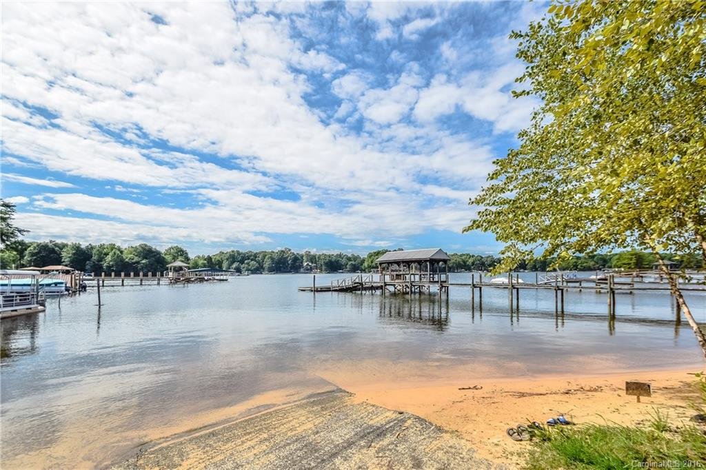 20126 Rainbow Circle