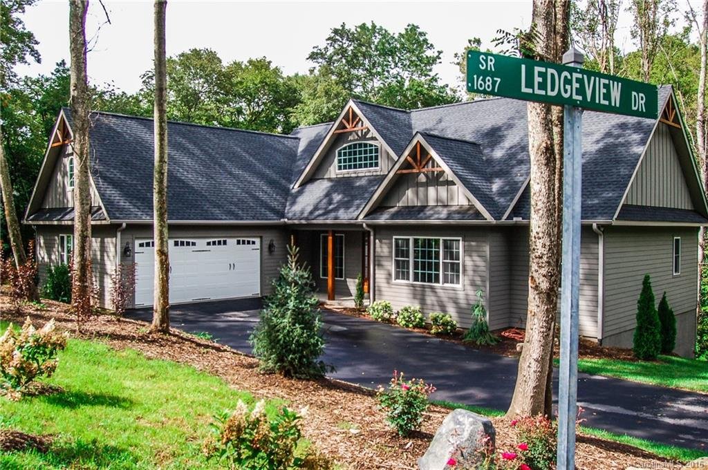 Property image 1 at 401 Ledgeview Drive, Hendersonville, NC 28792