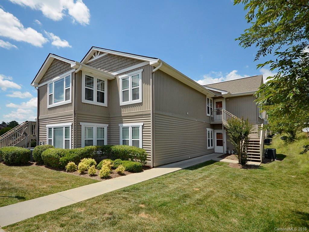 Property image 1 at 151 Morningside Lane, Hendersonville, NC 28792