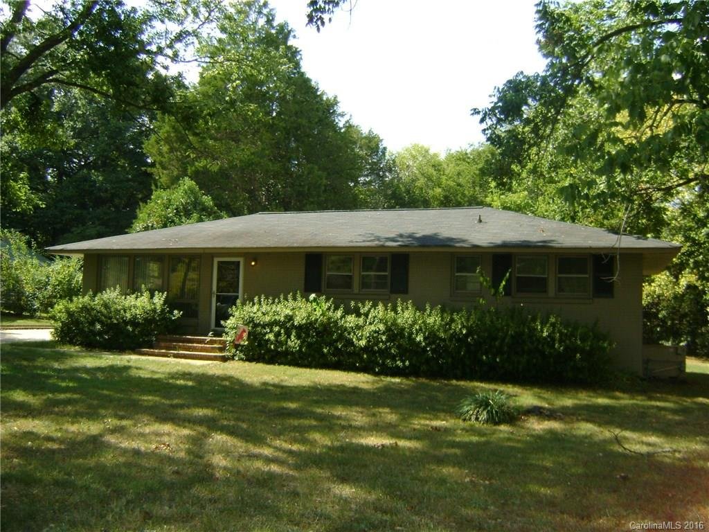 1743 Marett Boulevard Extension