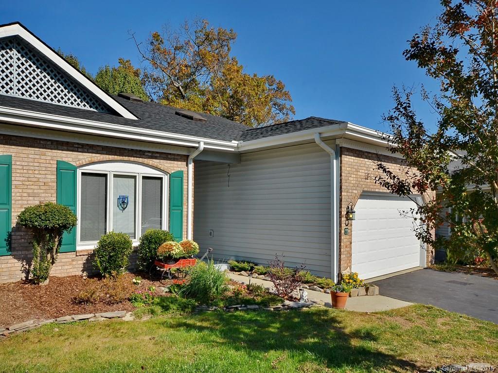 11 Country Meadows Lane