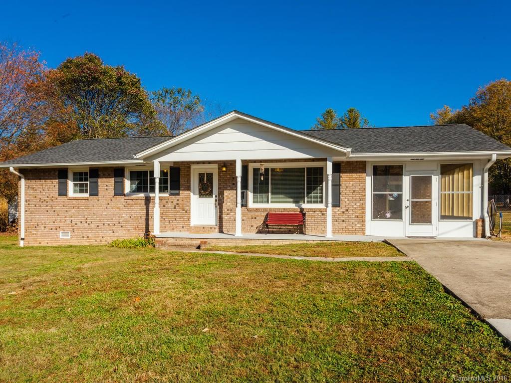 Property image 1 at 205 Jeff Street, Hendersonville, NC 28739