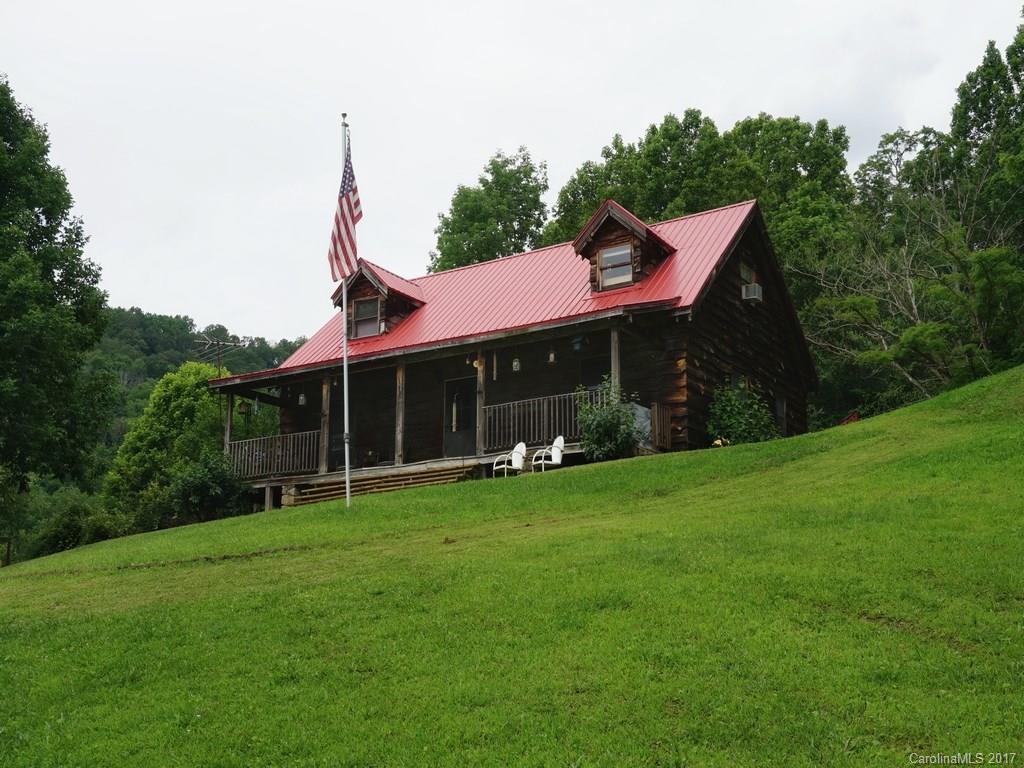 Property image 1 at 718 Wills Way, Canton, NC 28716