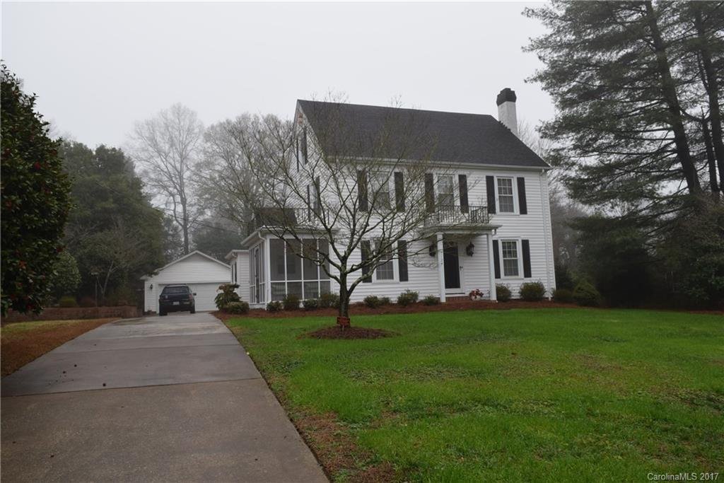 Property image 1 at 1124 S Edgemont Avenue, Gastonia, NC 28054