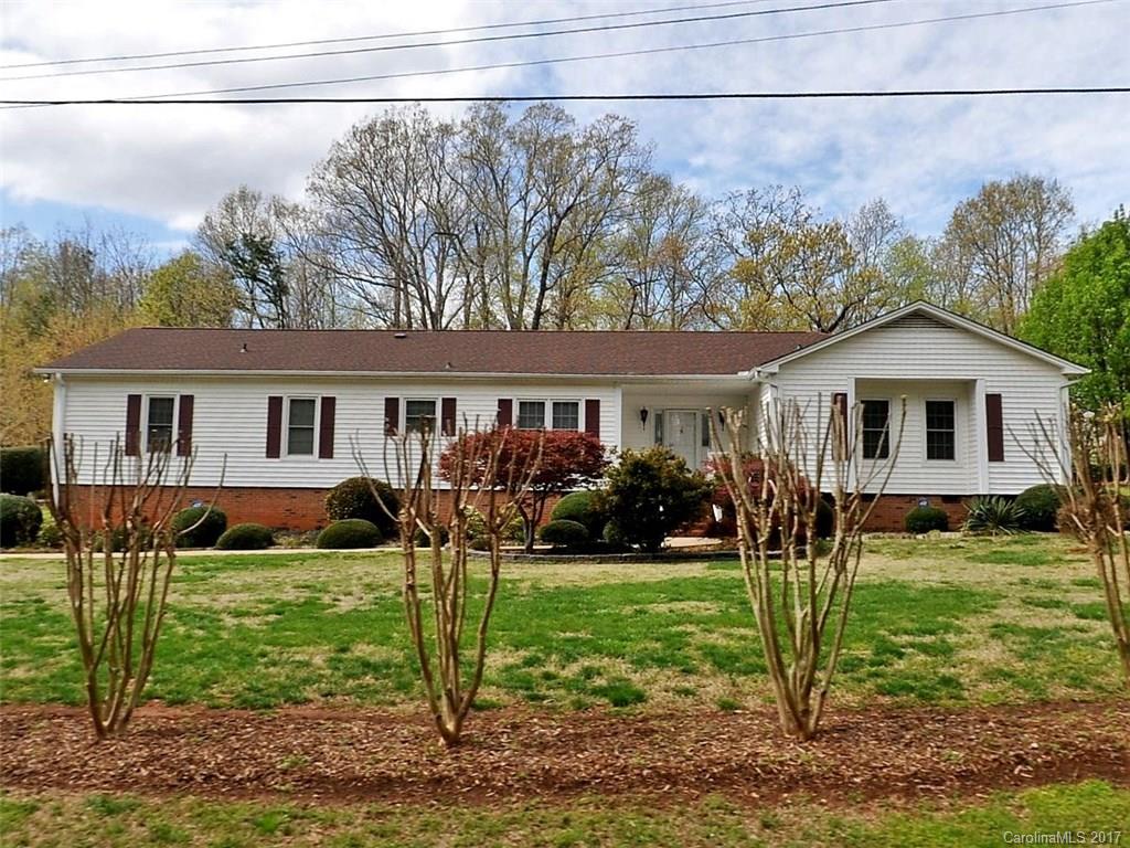 Property image 1 at 4921 Spring Lane, Charlotte, NC 28213