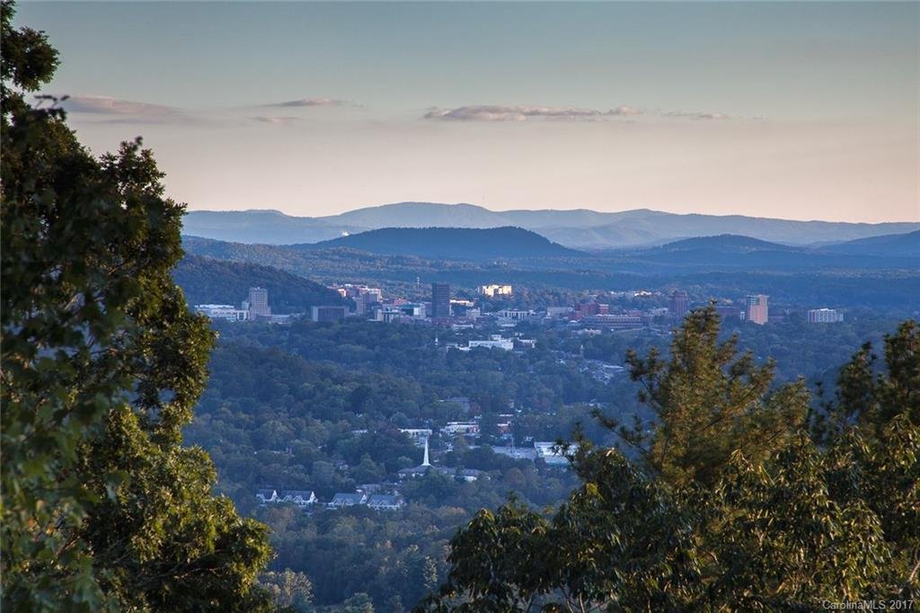 Property image 1 at 160 Villa Nova Drive, Asheville, NC 28804