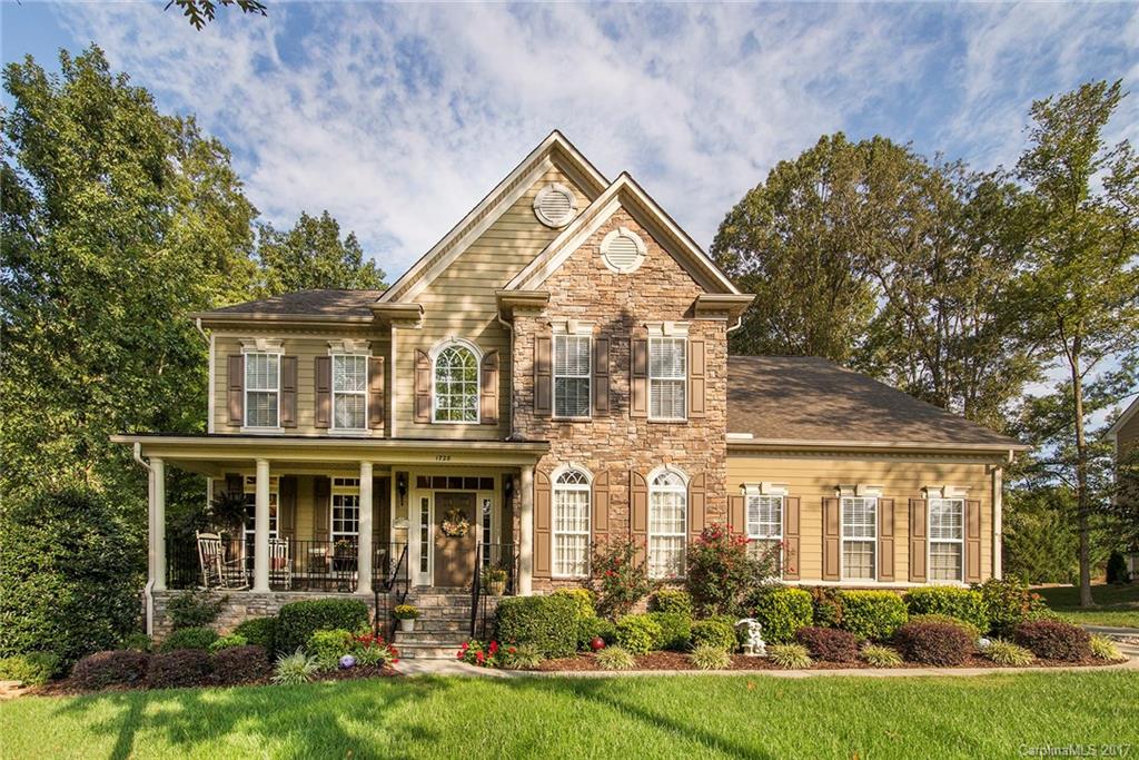 1728 Kings Manor Court