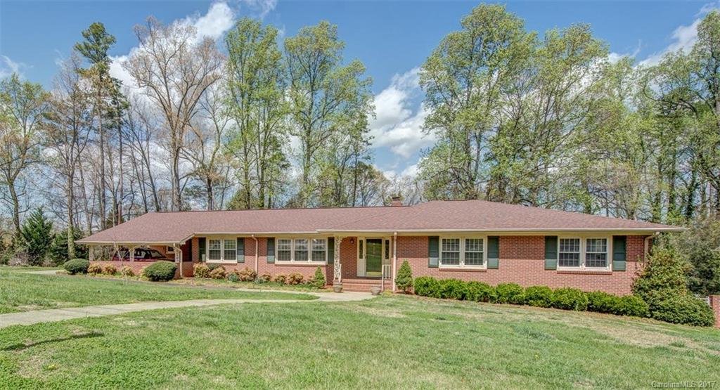 Property image 1 at 210 Peachtree Street, Belmont, NC 28012