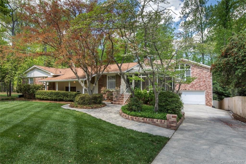 3301 Woodwardia Drive