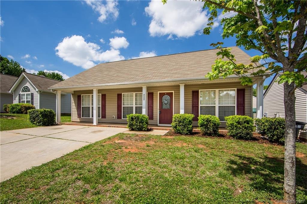 Property image 1 at 7117 Angela Marie Court, Charlotte, NC 28215