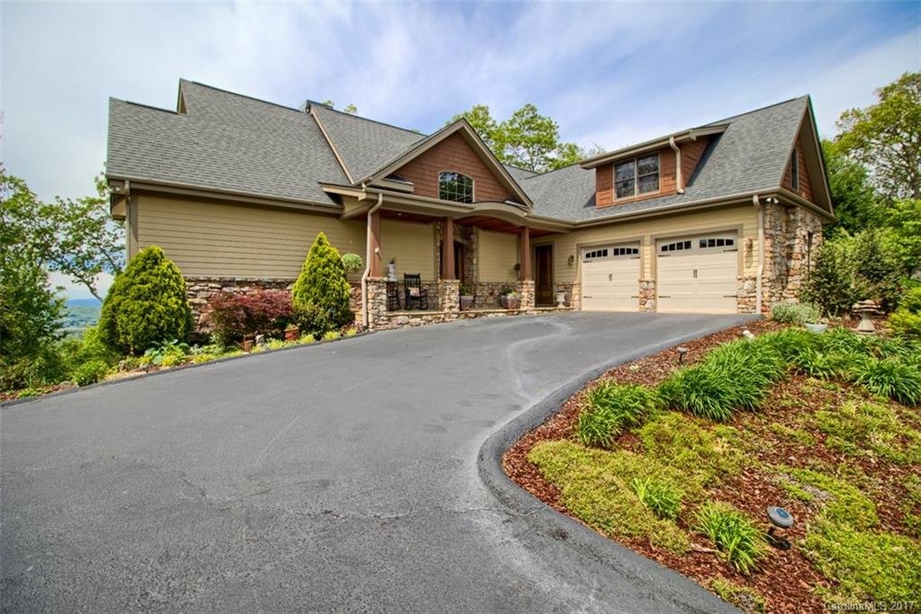 Property image 1 at 851 Sunlight Ridge Drive, Hendersonville, NC 28792