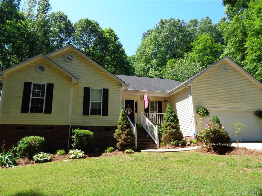 Property image 1 at 704 Cove Road, Gastonia, NC 28052
