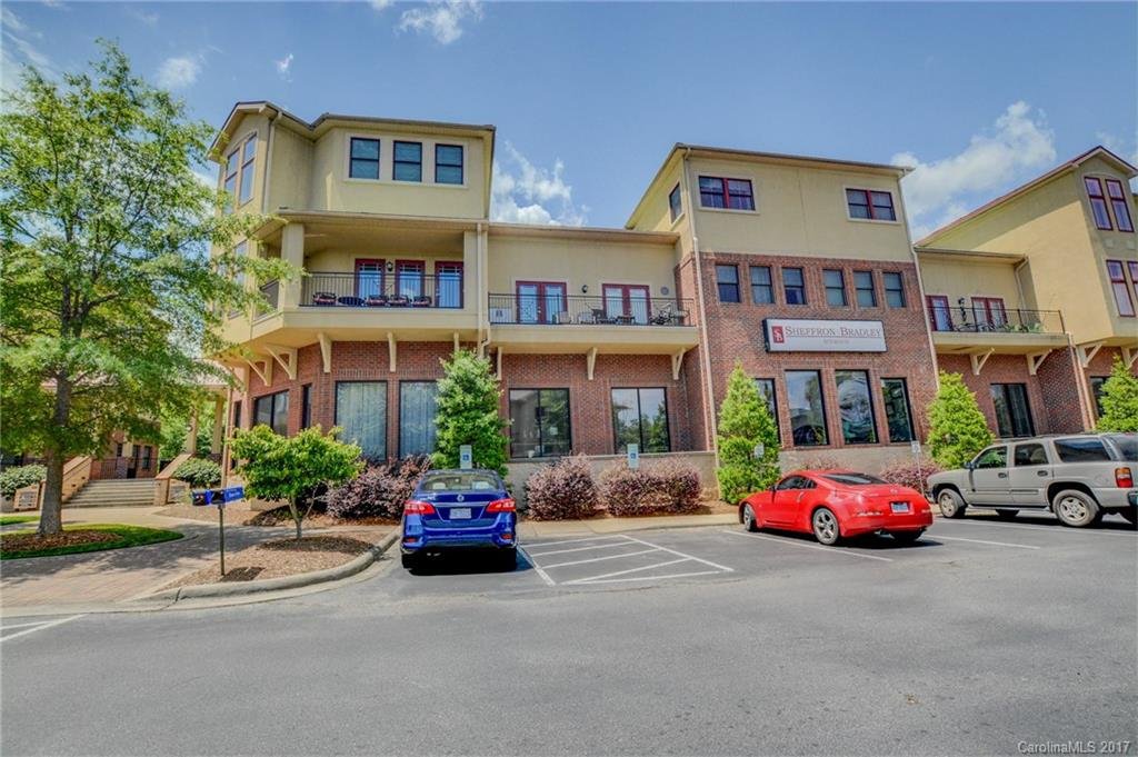 Property image 1 at 475 S Church Street, Hendersonville, NC 28792