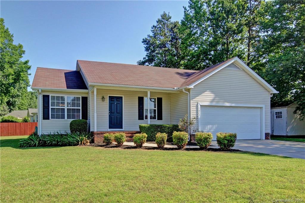 Property image 1 at 1023 Ferncliff Drive, Mooresville, NC 28115