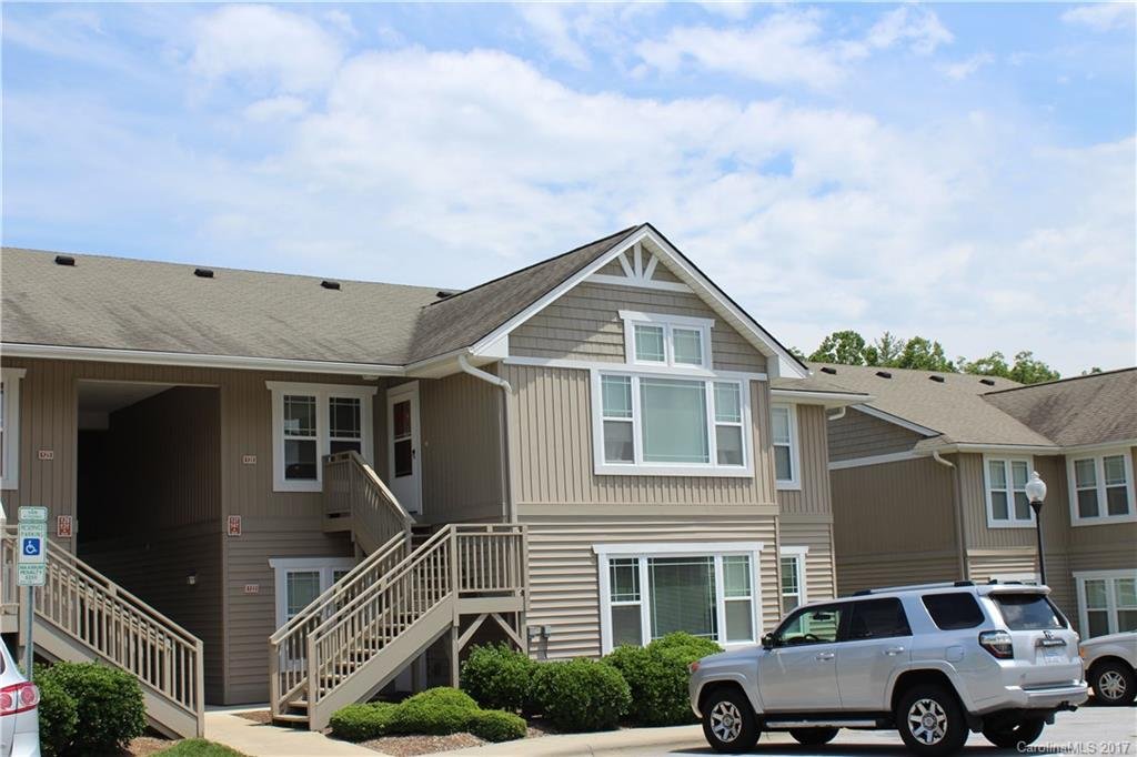 Property image 1 at 141 Morningside Lane, Hendersonville, NC 28792